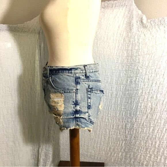 Brandy & Mellville Destroyed Shorts Size 40 (L) - Picture 4 of 8